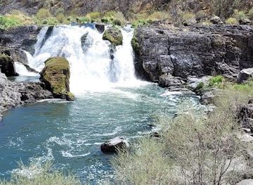 california/shasta-cascade/landmark/pit-river-falls