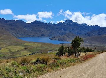 ecuador/sierra/landmark/lagunas-de-ozogoche