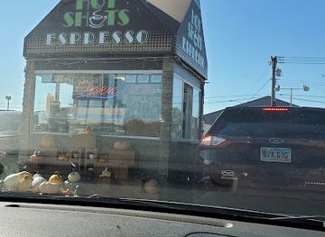 south-dakota/mitchell/landmark/hot-shots-espresso