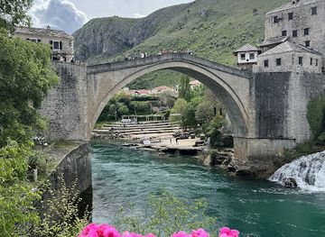 bosnia-and-herzegovina/herzegovina-neretva-canton/landmark/restoran-labirint