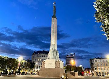 latvia/riga/central-district/landmark/the-freedom-monument