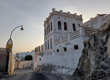 oman/muscat/muttrah/landmark/mutrah-fort