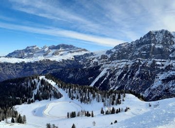 italy/madonna-di-campiglio/landmark/stazione-colarin-cabinovia-pinzolo-campiglio-express