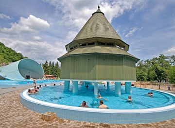 hungary/miskolc/landmark/miskolctapolca-cave-bath