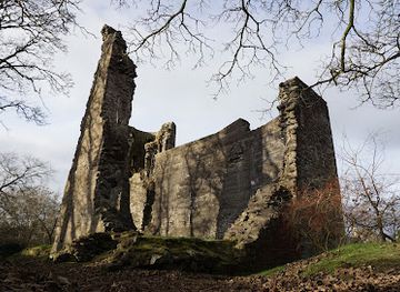 united-kingdom/lanarkshire/landmark/strathaven-castle