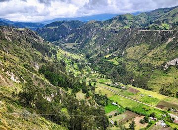ecuador/cotopaxi-national-park/landmark/mirador-chinalo-bajo