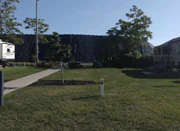 michigan/muskegon/landmark/fisherman-s-landing-inc