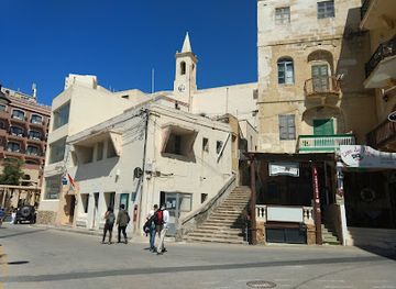 malta/marsalforn/landmark/smugglers-cave