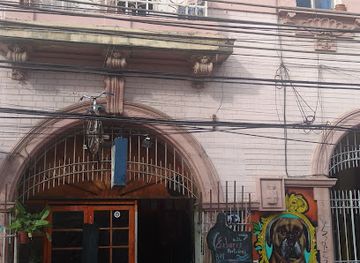 chile/valparaiso/barrio-puerto/landmark/palacio-lyon