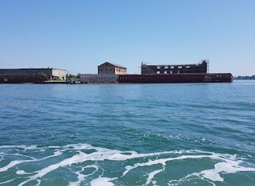 italy/venice-lido/landmark/isola-di-santo-spirito