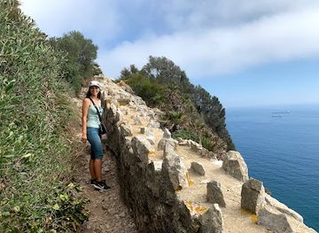 gibraltar/north-front/landmark/mediterranean-steps