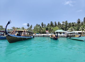 maldives/dhigurah/landmark/dhigurah-habor