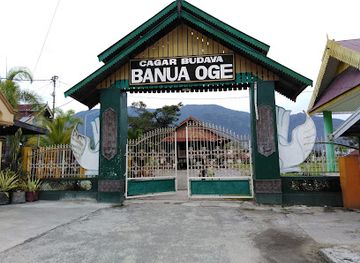 indonesia/sulawesi/landmark/sou-raja