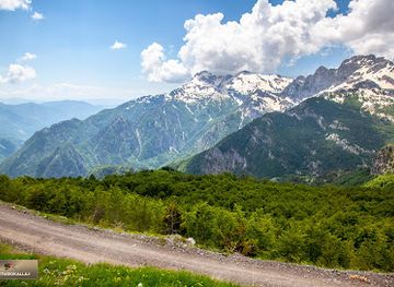 montenegro/prokletije/landmark/qafe-thore