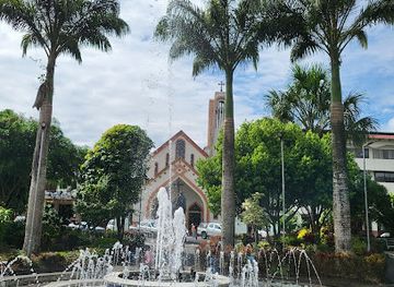 ecuador/southeast-oriente/landmark/parque-central-12-de-mayo