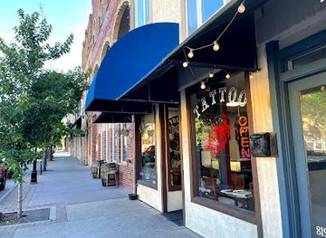 colorado/glenwood-springs/landmark/spyder-rose-tattoo