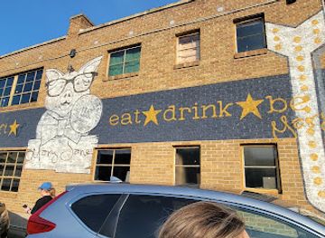 missouri/cape-girardeau/landmark/mary-jane-bourbon-smokehouse