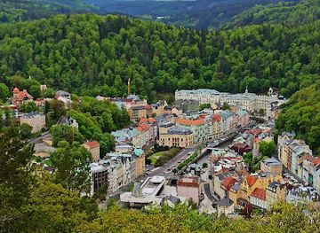 czechia/karlovy-vary/landmark/three-crosses-lookout