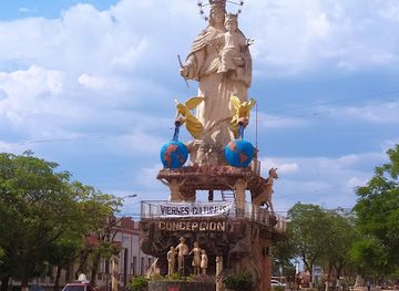 paraguay/concepcion-forest/landmark/estatua-maria-auxiliadora