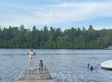 canada/haliburton-highlands/landmark/stormy-lake