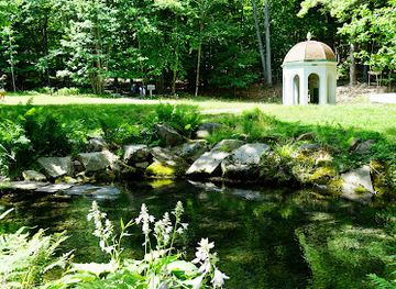 maine/acadia-national-park/landmark/sieur-de-monts-spring