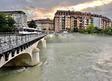 france/annecy/landmark/bridge-le-pont-de-carouge
