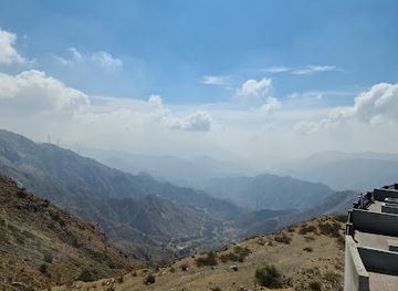 saudi-arabia/abha/landmark/the-dabbab-walkway