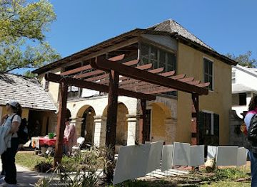 florida/st-augustine/landmark/the-llambias-house-garden