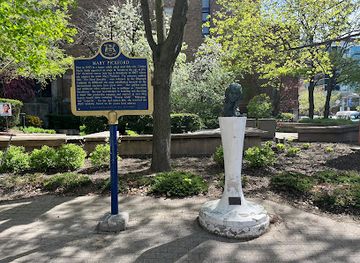 canada/greater-toronto-area/landmark/mary-pickford-historical-plaque