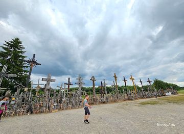 lithuania/nida-beach/landmark/the-hill-of-crosses
