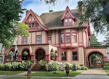 new-york/buffalo/elmwood-village/landmark/innbuffalo-off-elmwood