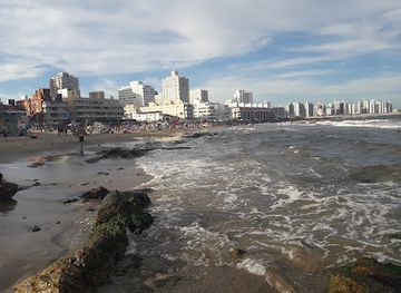 uruguay/punta-del-este/landmark/el-emir-beach
