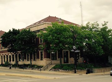 illinois/champaign/landmark/maize-at-the-station