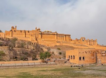india/ranthambore/landmark/ranthambore-safari-journeys