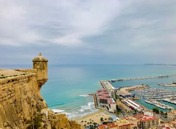 spain/alicante/casco-antiguo/landmark/castell-de-santa-barbara