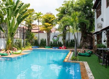 cambodia/siem-reap/landmark/mad-monkey-siem-reap