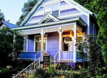 colorado/glenwood-springs/landmark/floradora-house-formerly-rio-grande-b-b