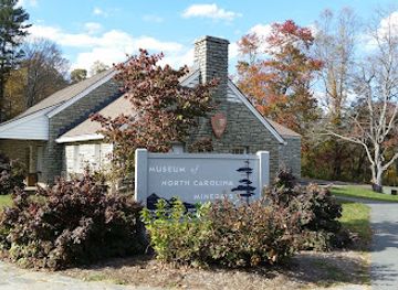 south-carolina/blue-ridge-mountains/landmark/museum-of-north-carolina-minerals