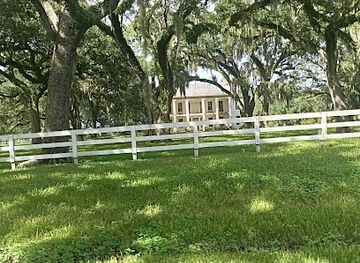 louisiana/plantation-country/landmark/bayside-plantation