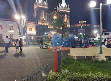 ecuador/ambato/landmark/juan-montalvo-park