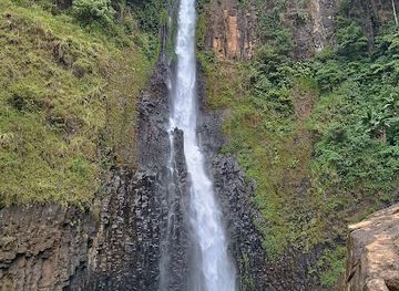 indonesia/south-sulawesi/landmark/takapala-waterfall