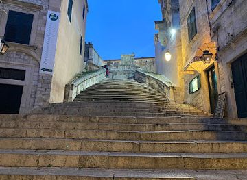 croatia/dubrovnik/old-town/landmark/jesuit-stairs