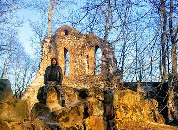 latvia/sigulda/landmark/krimulda-castle