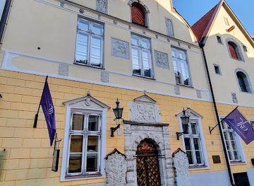 estonia/tallinn/landmark/house-of-the-blackheads