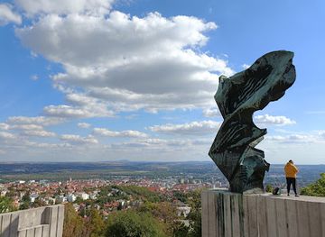 hungary/pecs/landmark/nike-statue