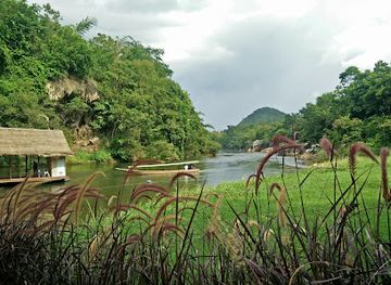 thailand/kanchanaburi/landmark/rock-valley-hot-springs-and-fish-spa