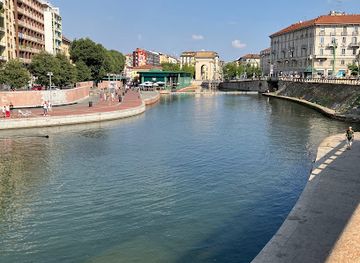 italy/milan/navigli/landmark/navigli-milano