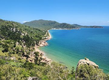 australia/magnetic-island/landmark/hawkings-point-lookout