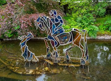 faroe-islands/eysturoy/landmark/horse-sculpture