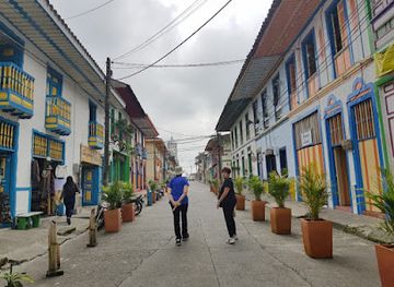 colombia/coffee-axis/landmark/nature-trips-colombia